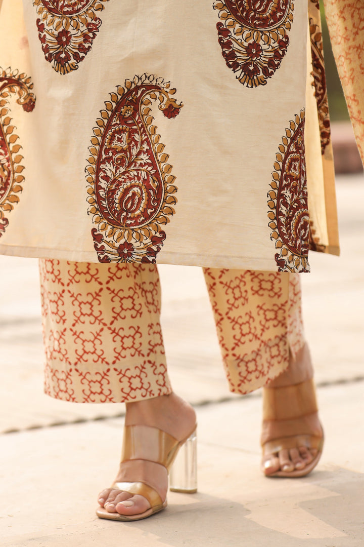 Chehak Beige Cotton Suit Set