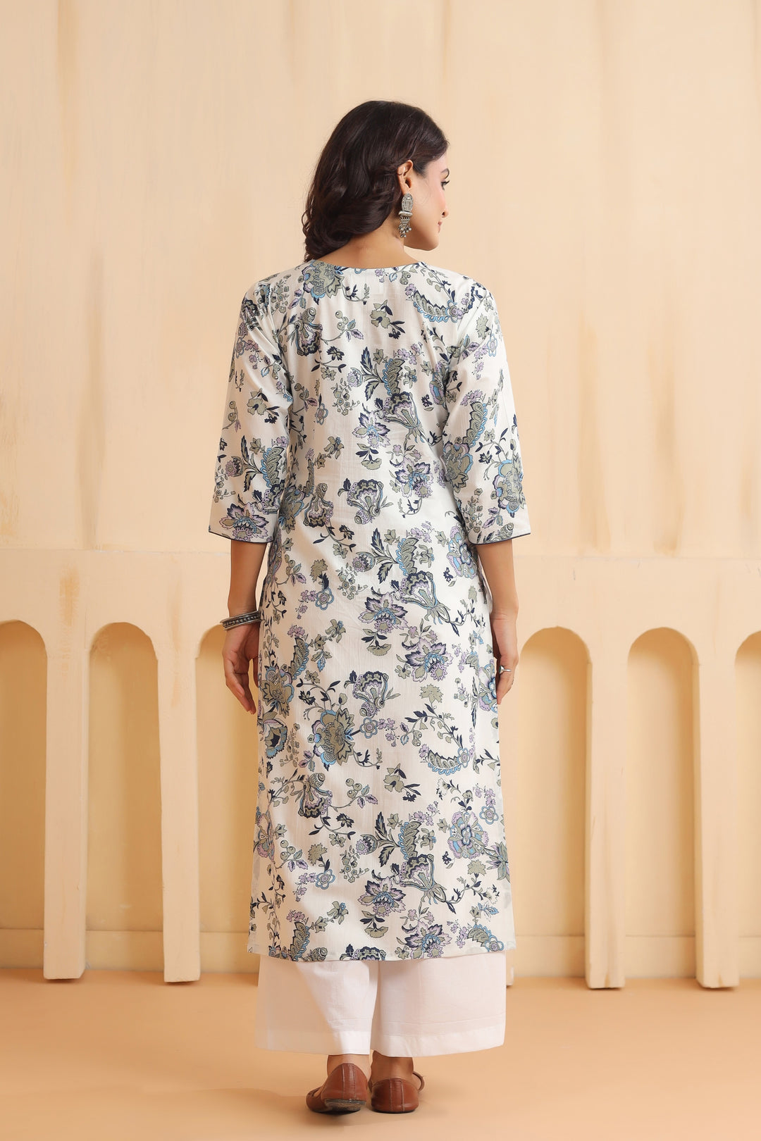 Iraa White Cotton Kurta