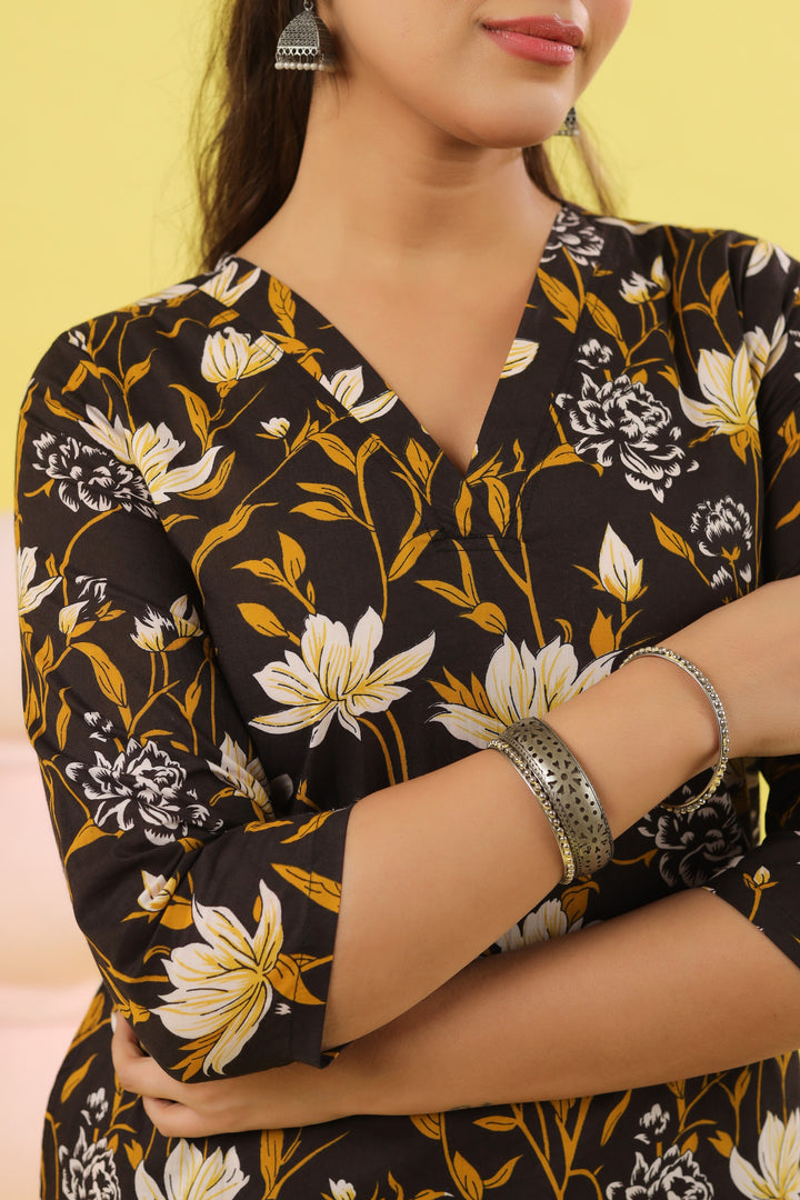 Aadhya Black A-line Kurta Set