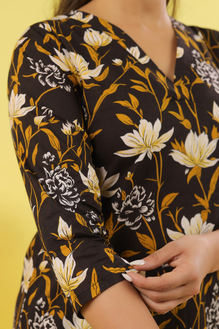 Aadhya Black A-line Kurta Set