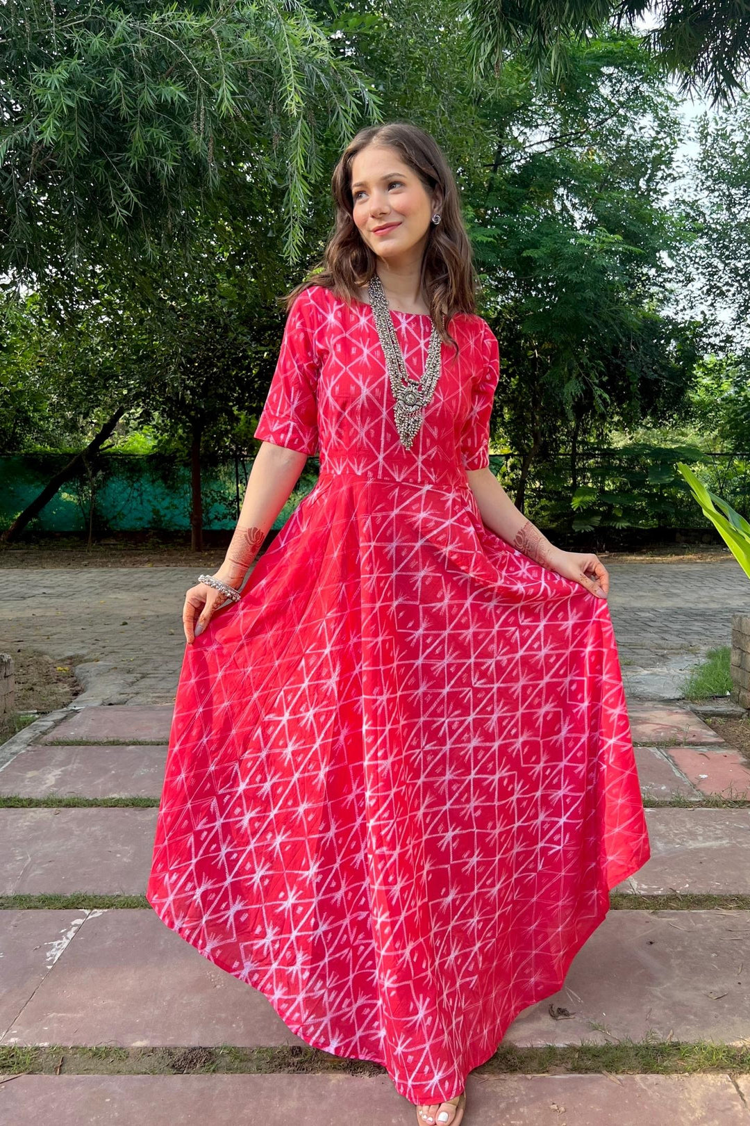 Red Shibori Dress DIMPLE DESIGN STUDIO Red Shibori Dress DIMPLE DESIGN STUDIO
