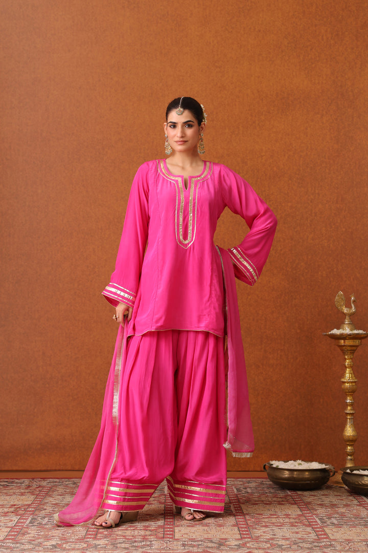 Arushi Gulabi Crepe Gota Farshi Set