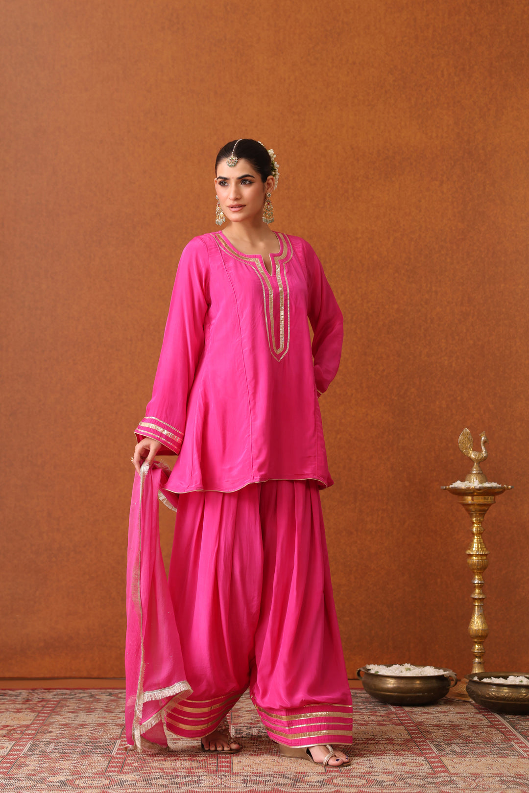 Arushi Gulabi Crepe Gota Farshi Set