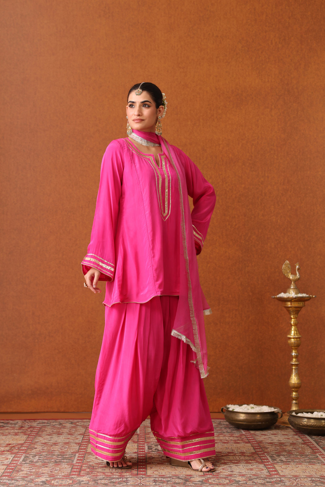 Arushi Gulabi Crepe Gota Farshi Set