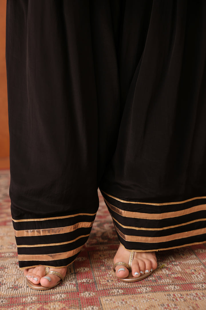 Girija Black Crepe Gota Farshi Set