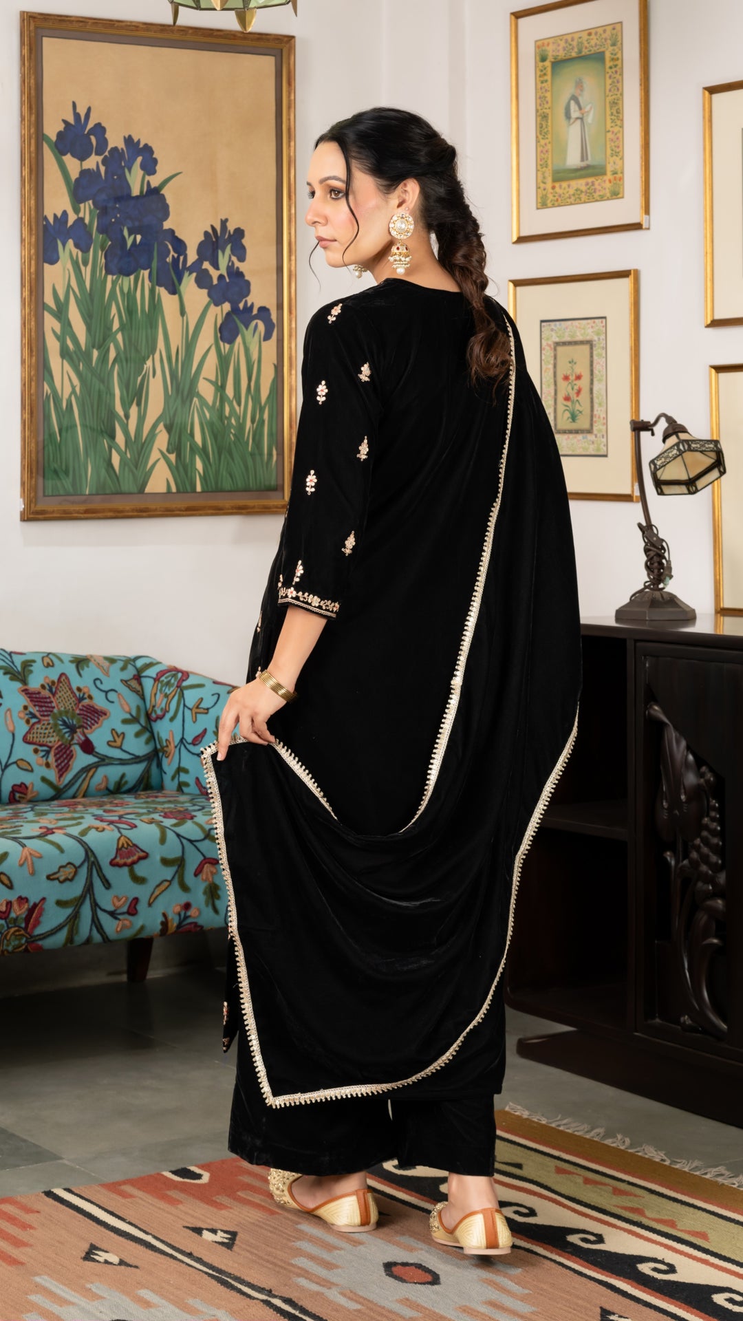 Black Aathiya Marodi Velvet Suit