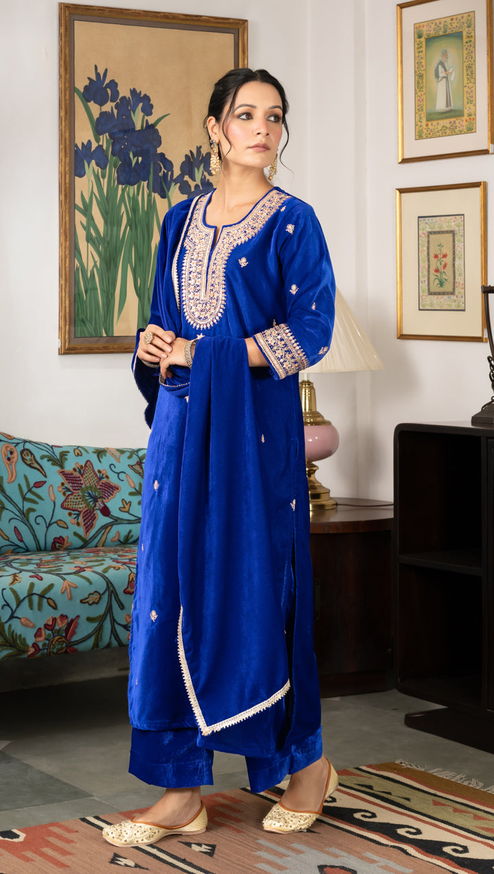 Sabhya Blue Velvet Marodi Suit Set