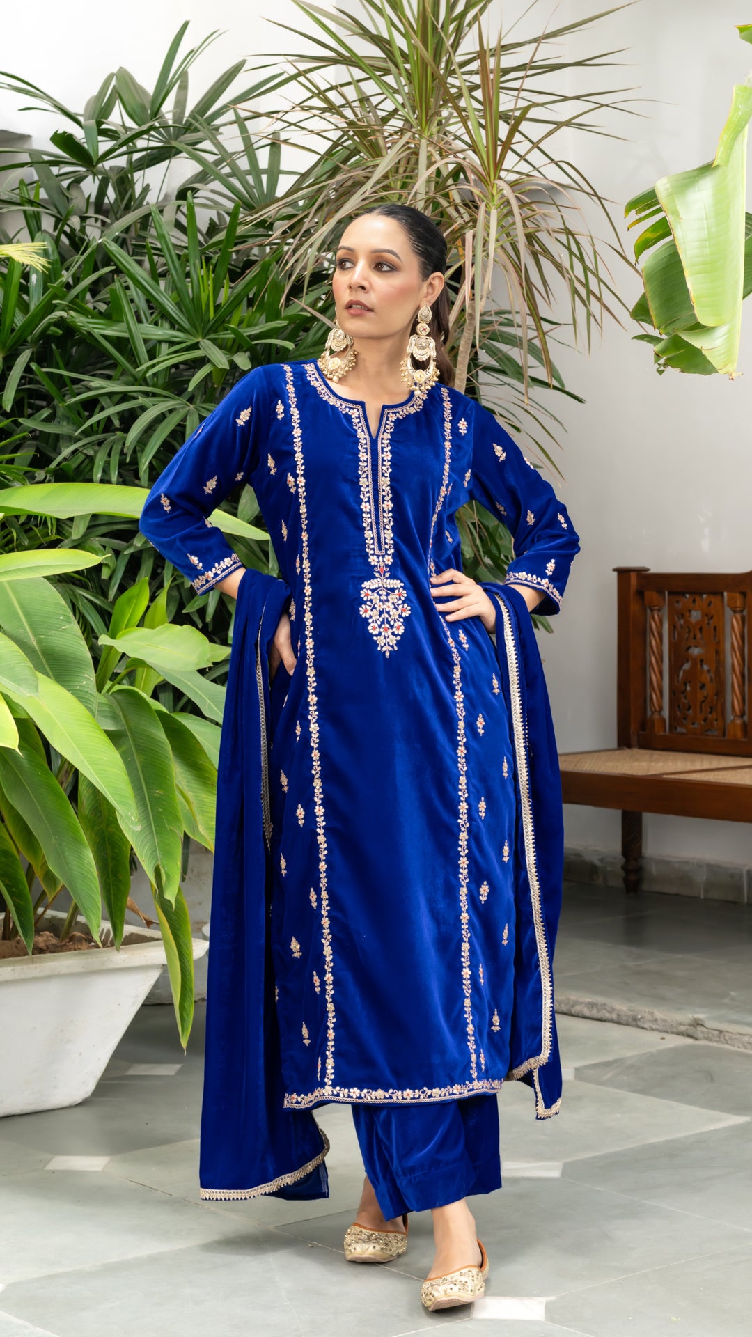 Imara Blue Velvet Marodi Suit Set