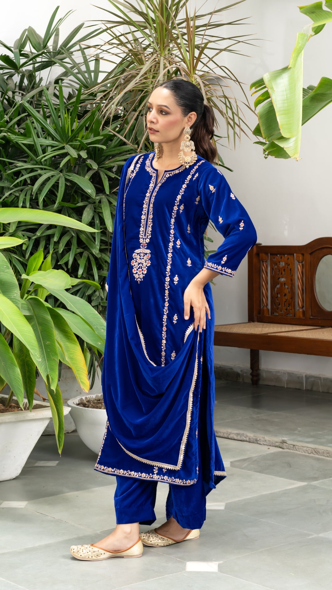 Imara Blue Velvet Marodi Suit Set