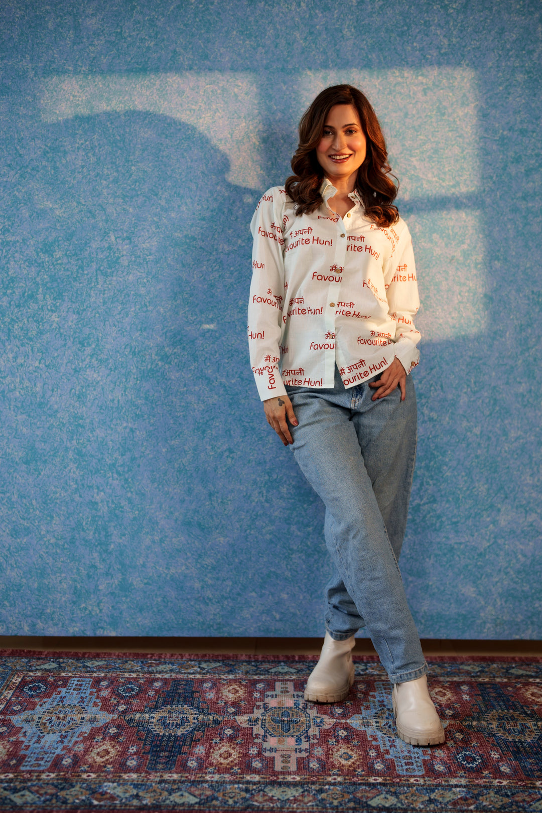 White "main apni favourite hoon" cotton shirt