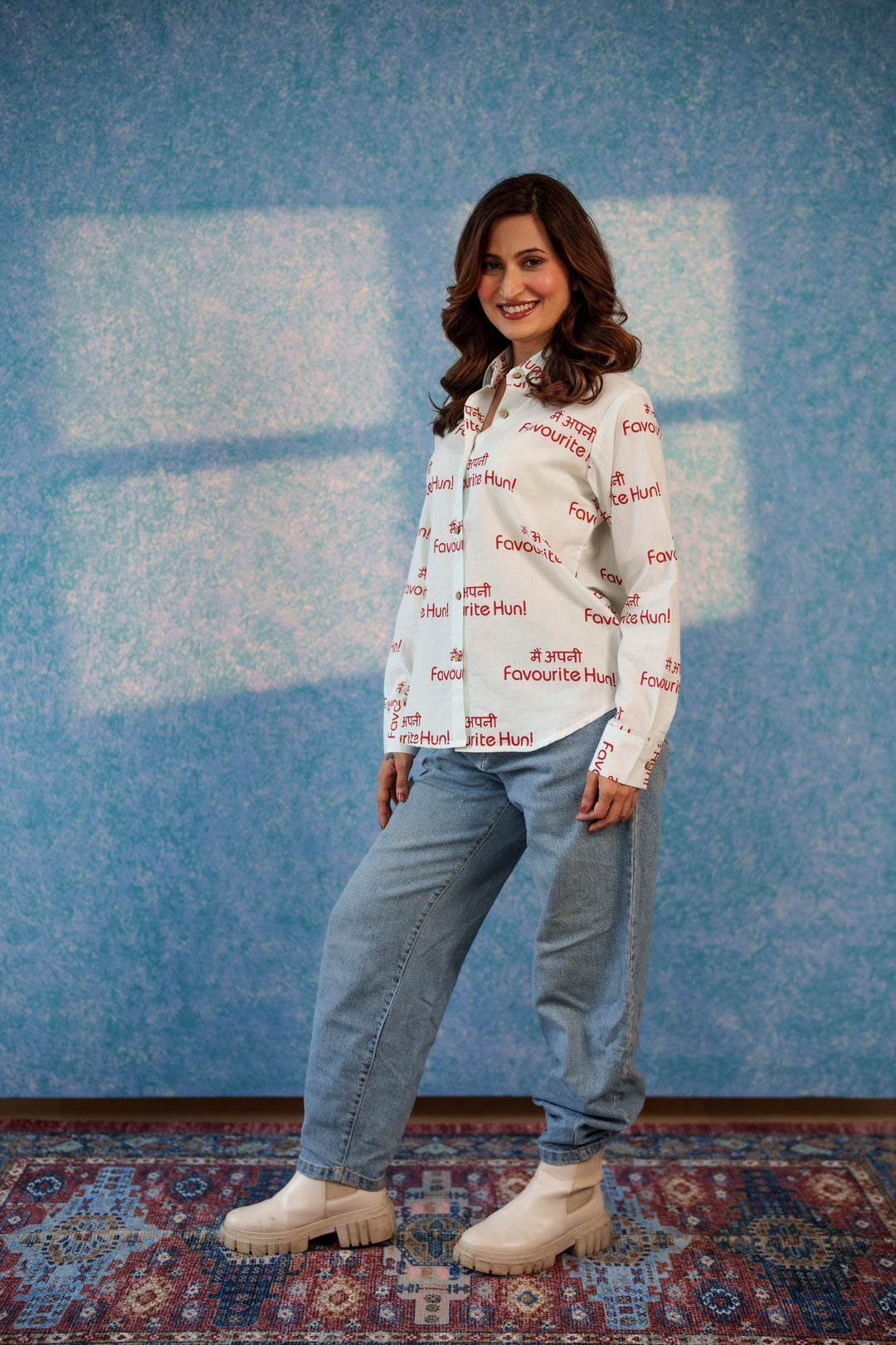 White "main apni favourite hoon" cotton shirt