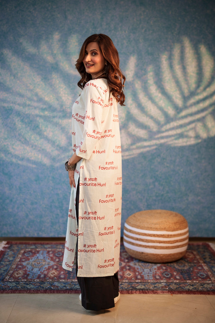 Kurta White "main apni favourite hun"