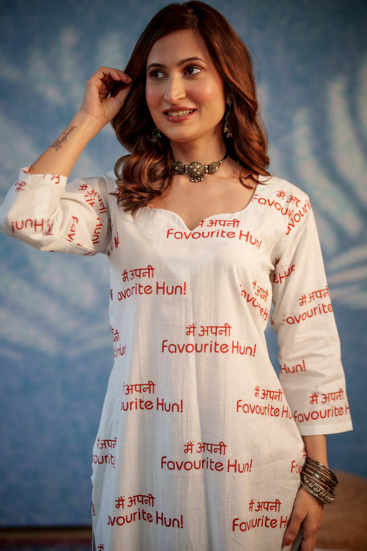 Kurta White "main apni favourite hun"