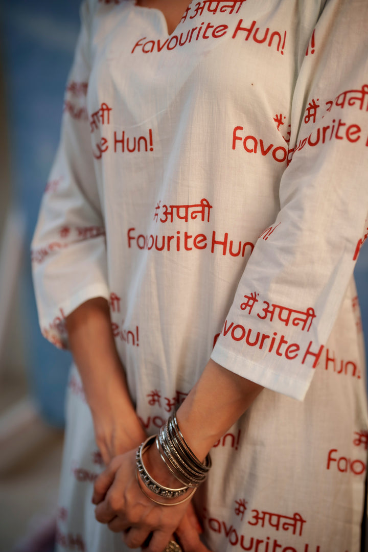 Kurta White "main apni favourite hun"