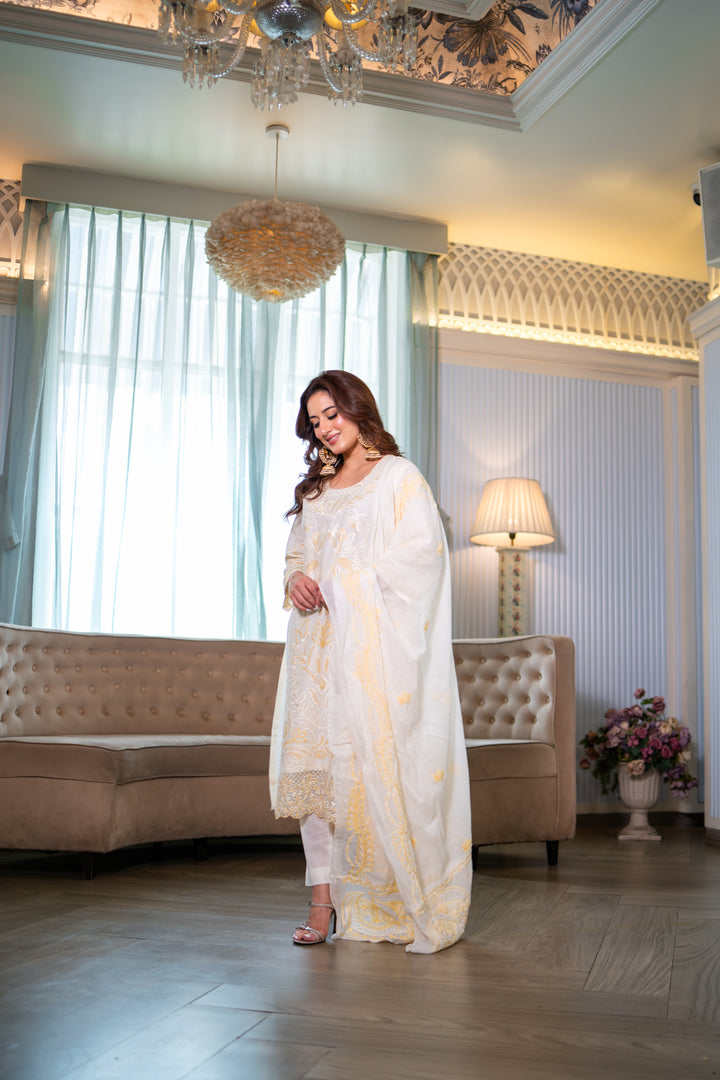 Hans White Cotton Lawn Suit