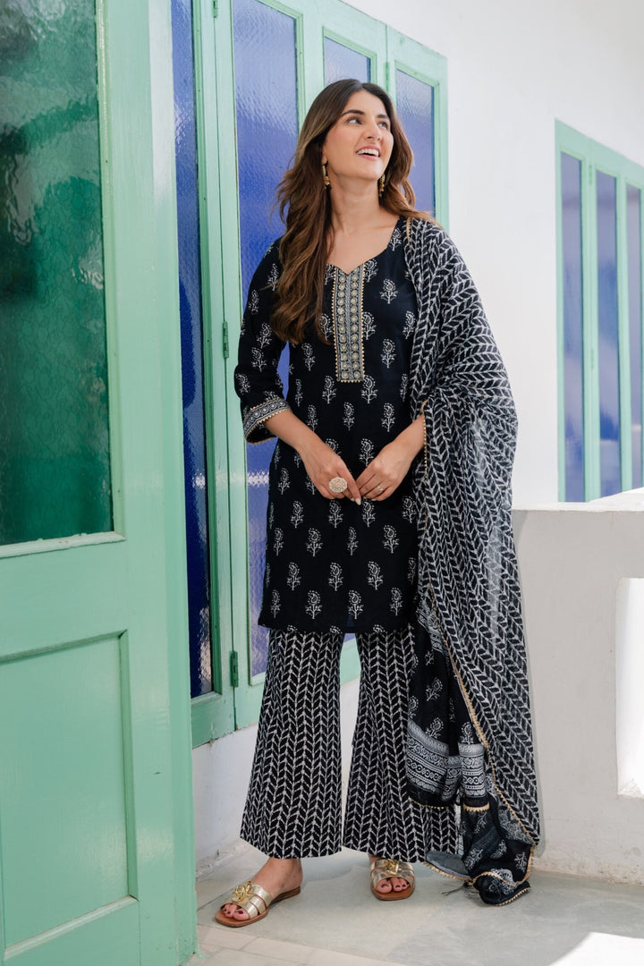 Indie black short kurta set