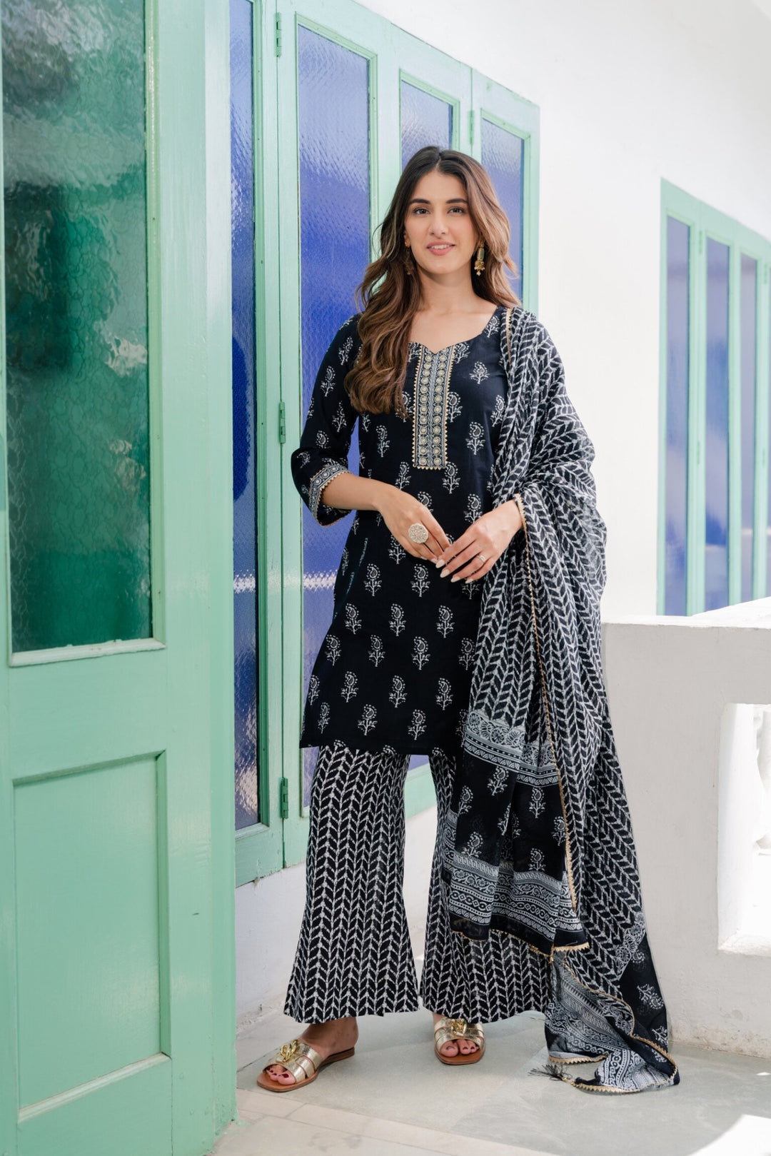 Indie black short kurta set