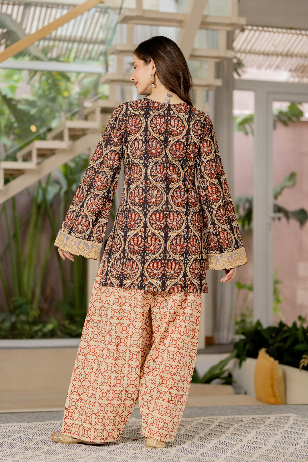 Kumari Black Farshi Set
