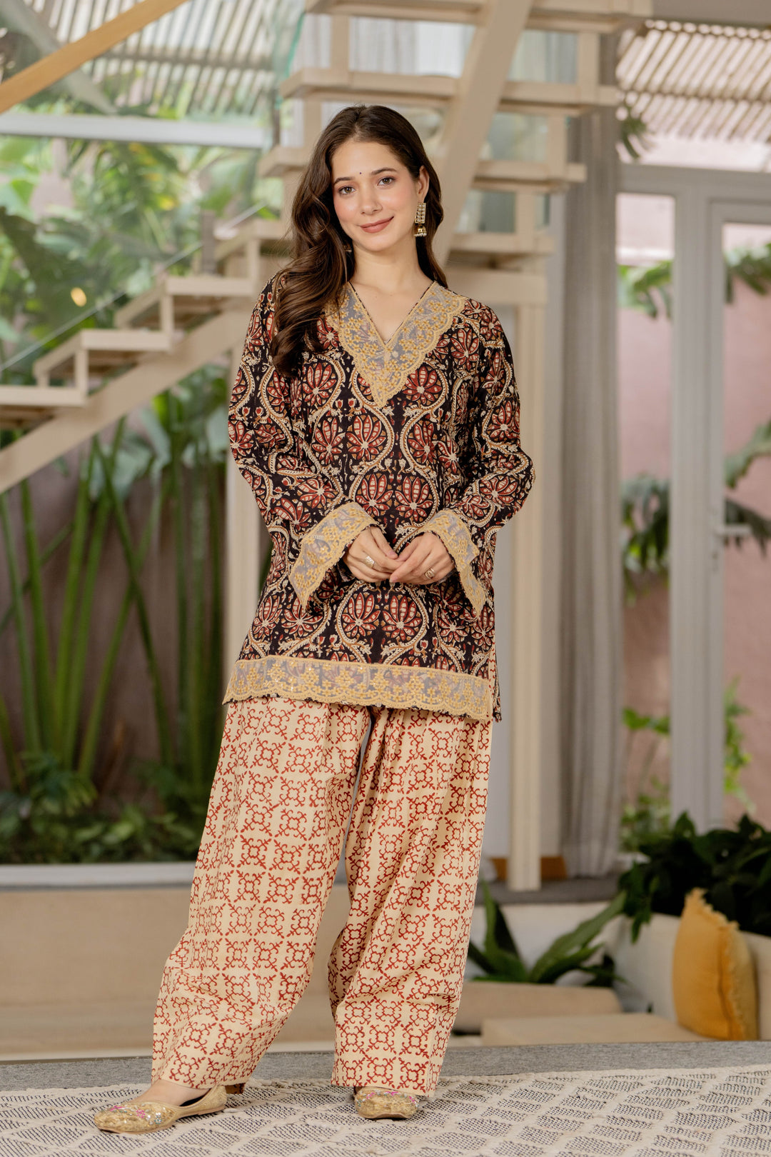 Kumari Black Farshi Set
