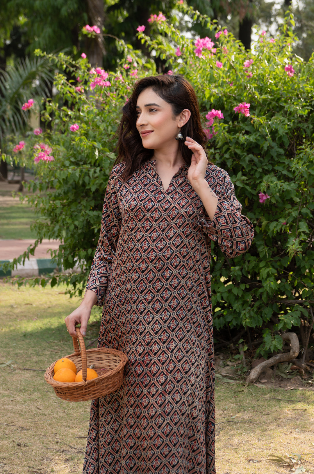 Falguni Akrakh Modal Satin Suit