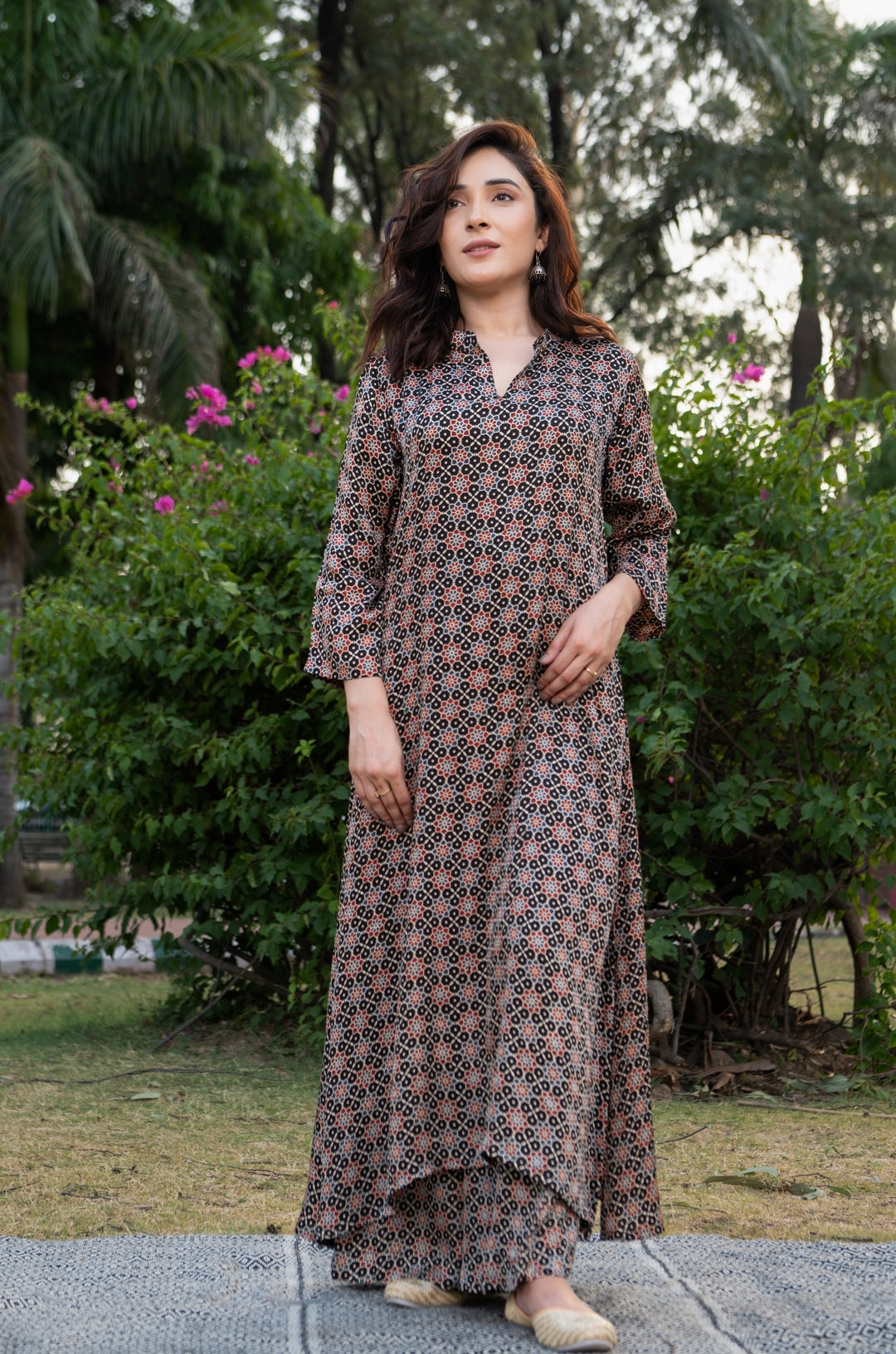 Advika Ajrakh Modal Satin Suit – DIMPLE DESIGN STUDIO