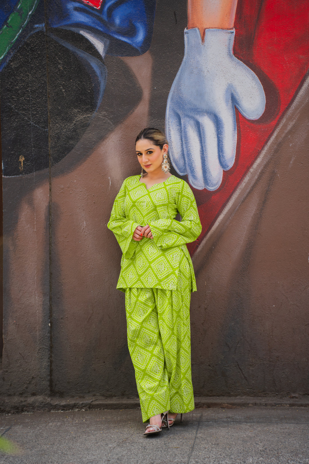 Farshi Lime Bandhej Set