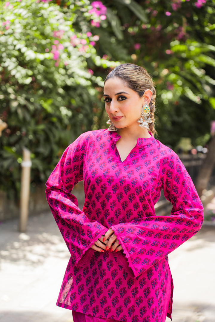 Vivid Pink Printed Farshi Set