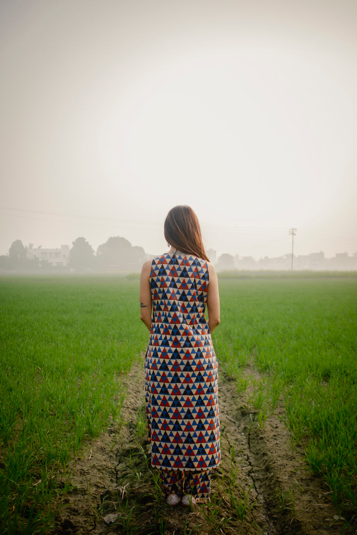 Multicolor Sleeveless Kurta Set