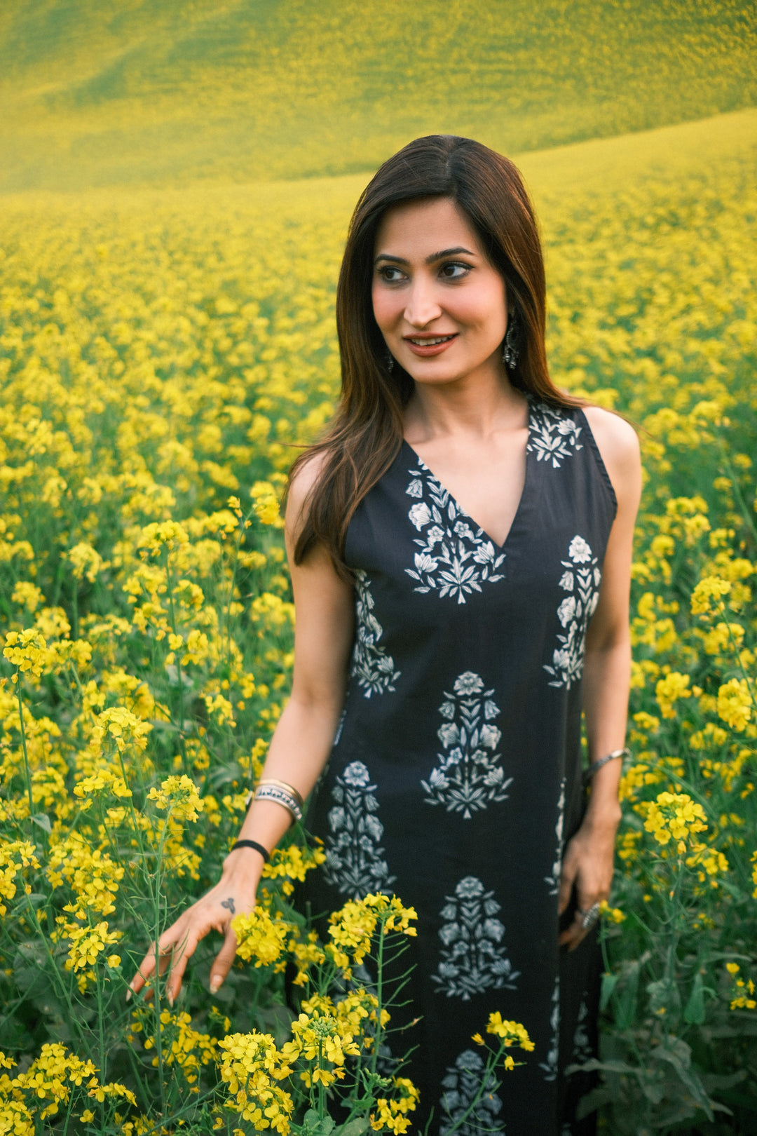 Black Sleeveless Cotton Kurta Set