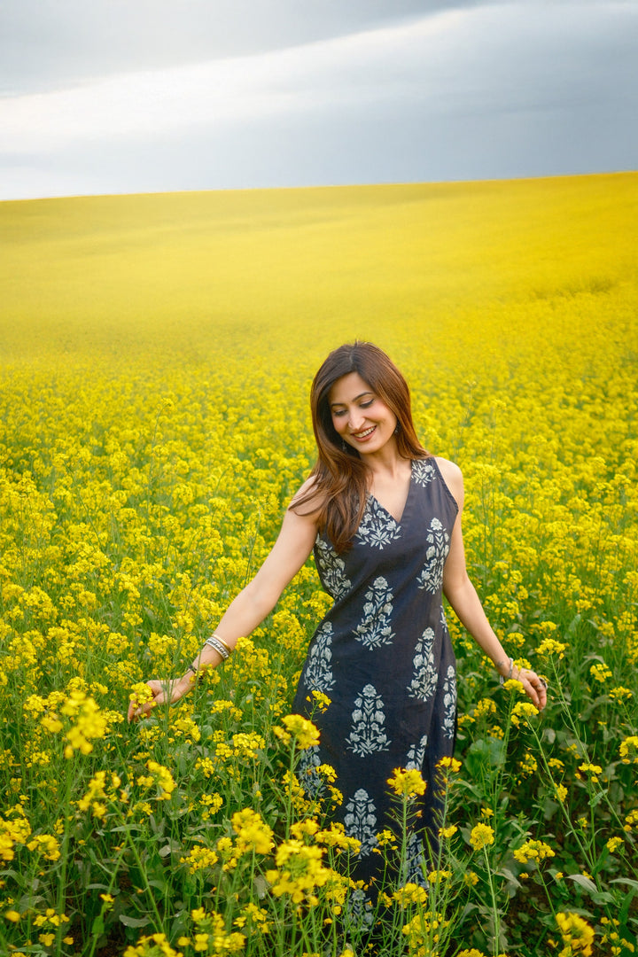 Black Sleeveless Cotton Kurta Set