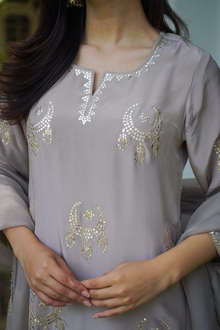 Tanisha Grey Crepe Gota Set