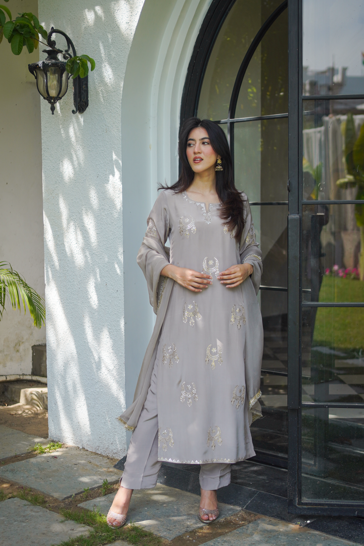 Tanisha Grey Crepe Gota Set