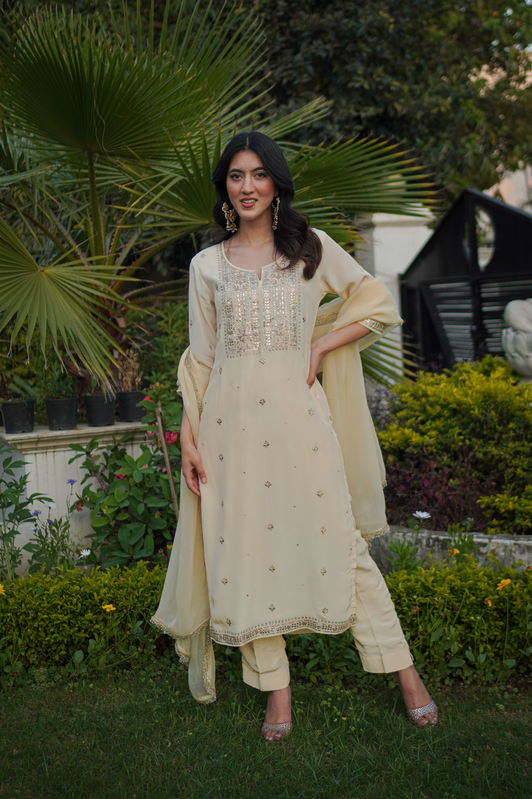 Naira White Crepe Gota Set