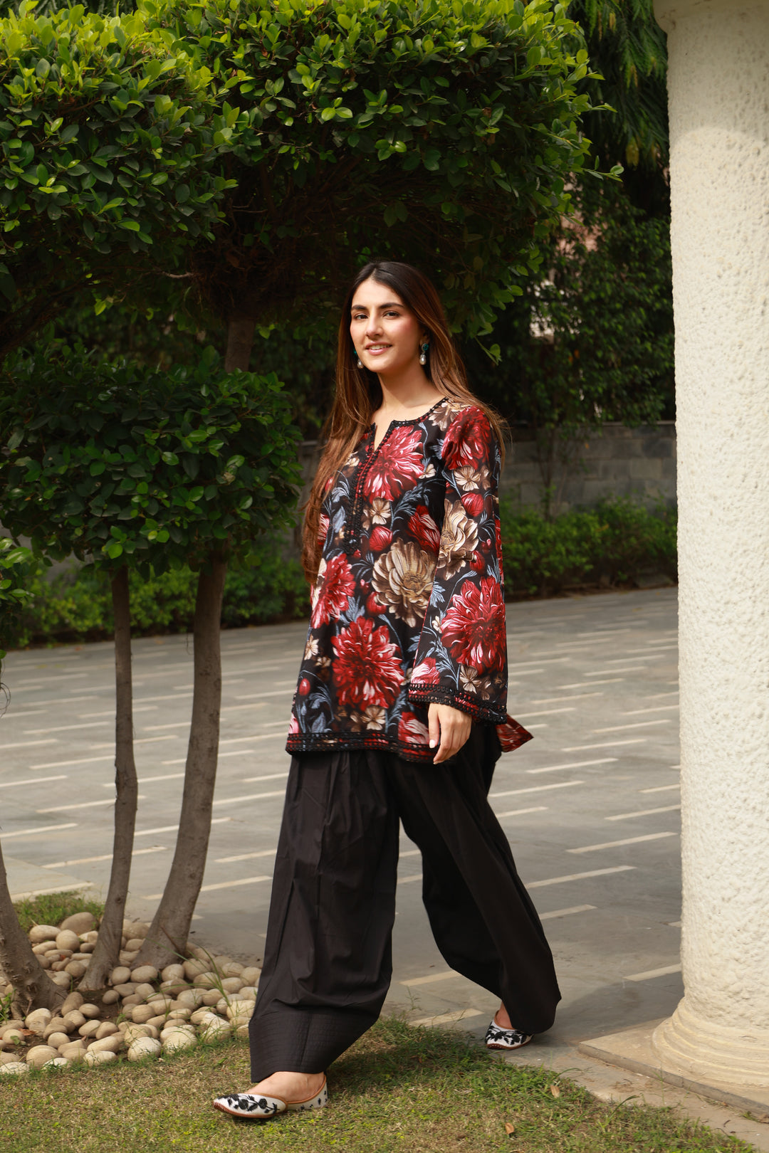 Amaara Black Cotton Farshi Set