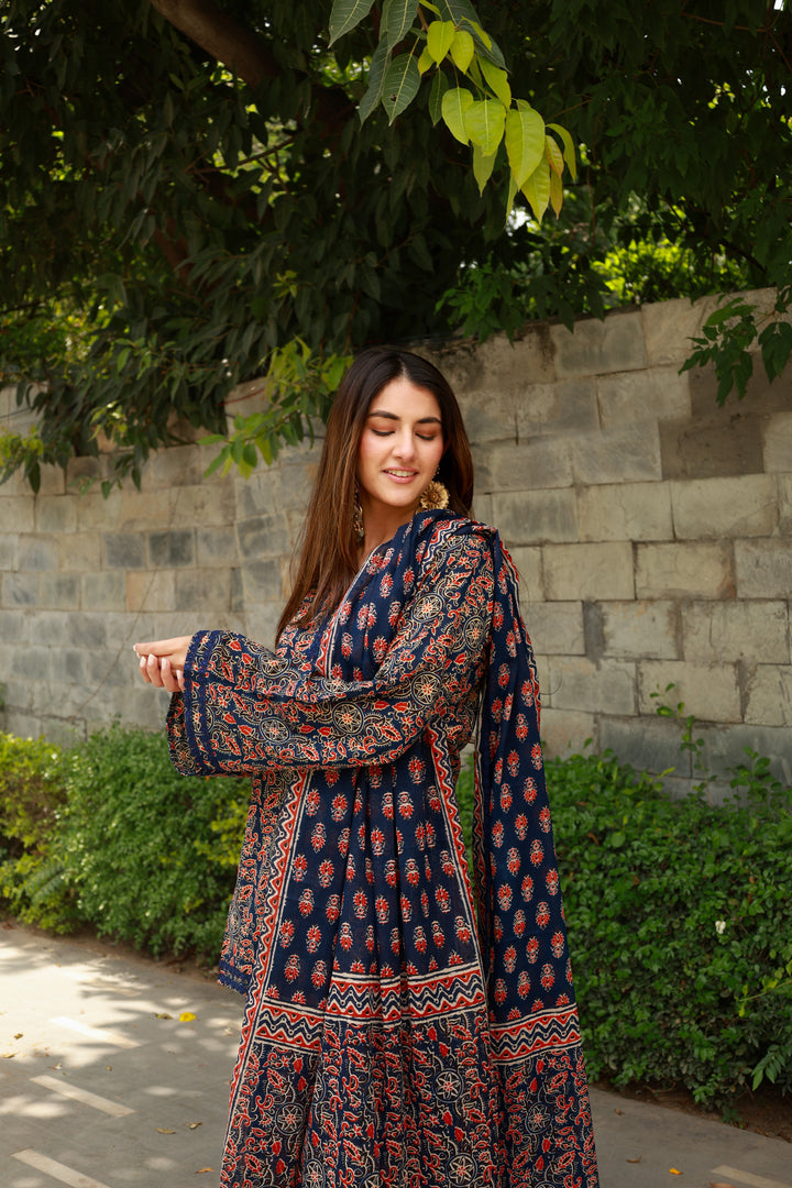 Hansika Blue Cotton Farshi Set