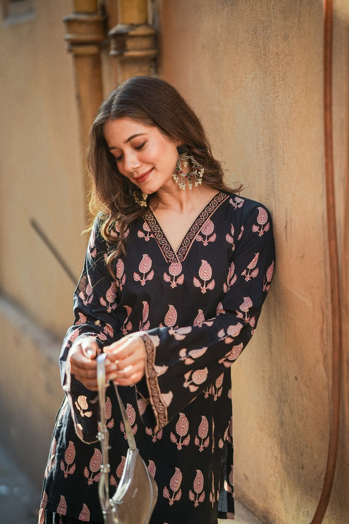 Rimjhim Black Printed Farshi Set