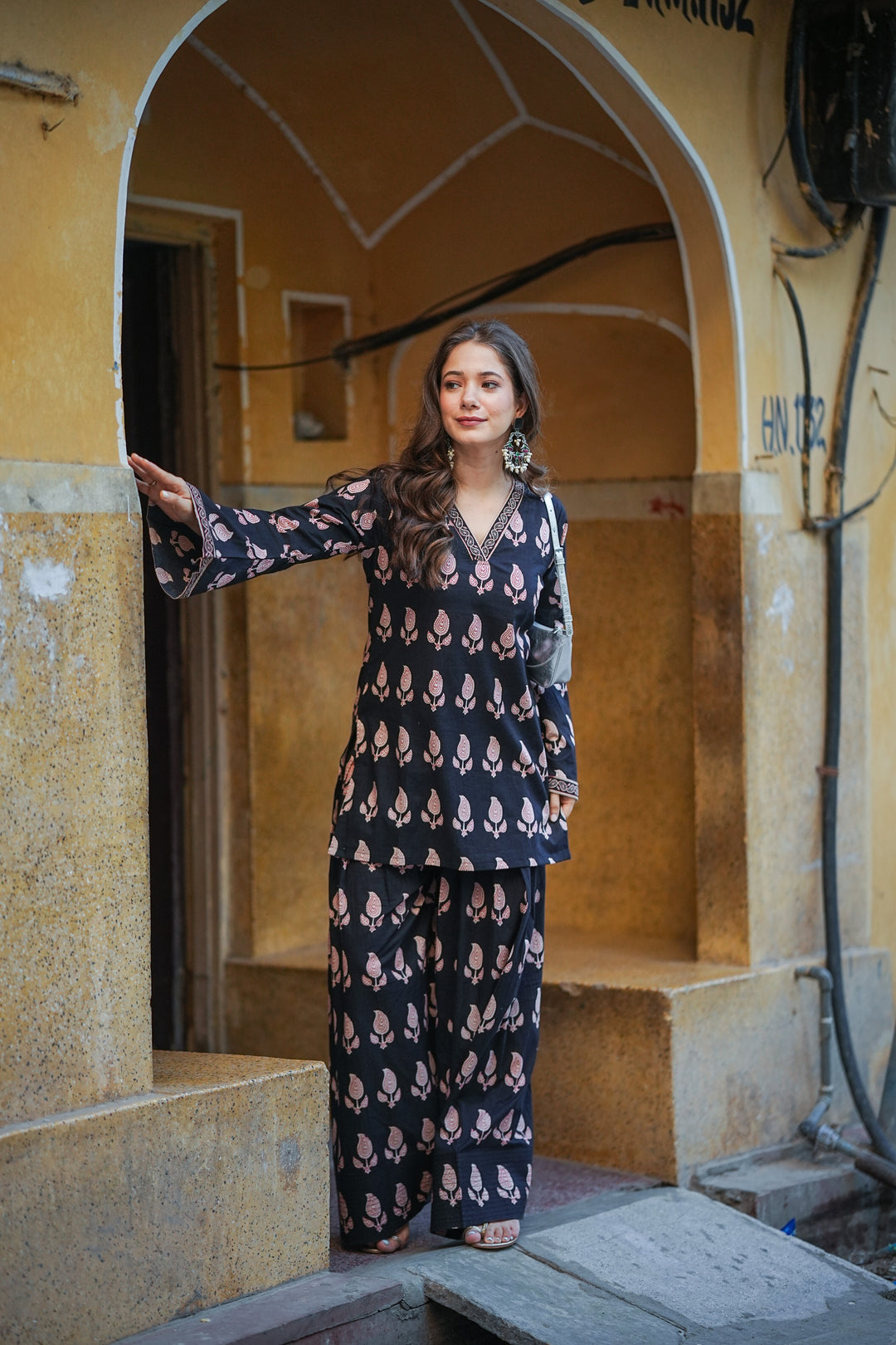 Rimjhim Black Printed Farshi Set
