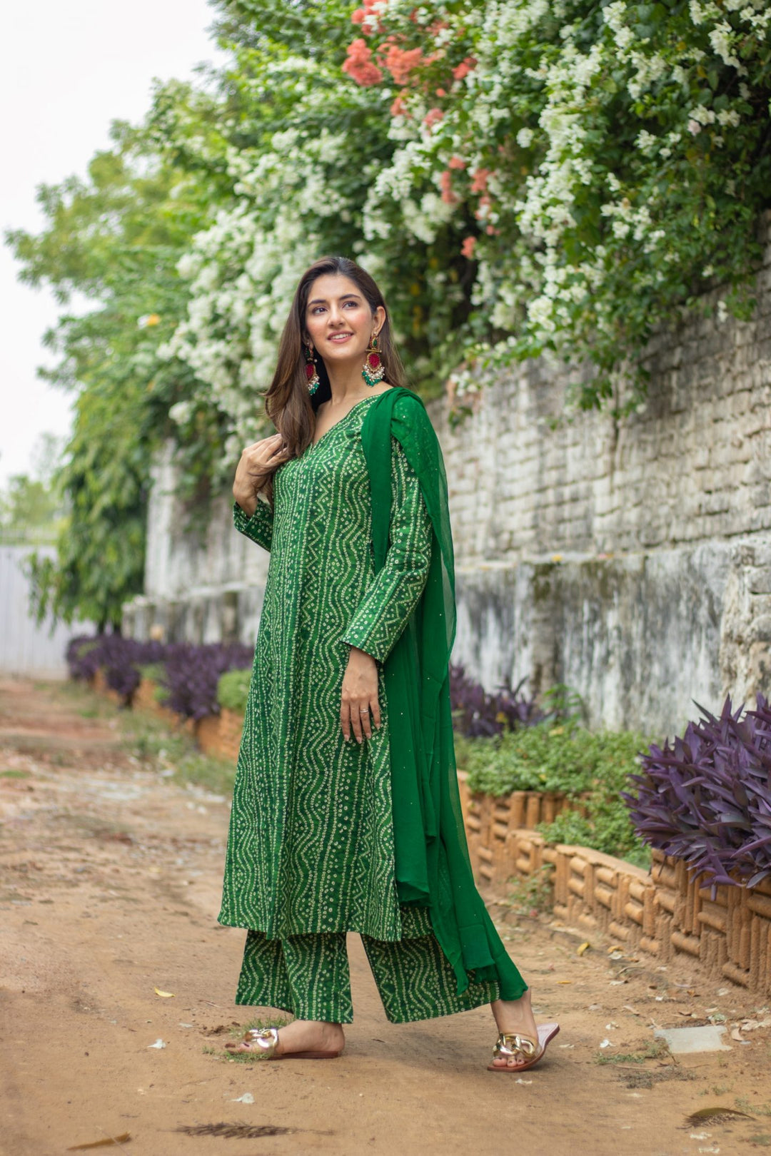Bottle Green Bandhani Suit Set DIMPLE DESIGN STUDIO Bottle Green Bandhani Suit Set DIMPLE DESIGN STUDIO