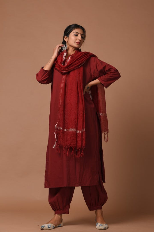 BLACK SKIN PRINT A-LINE SIDE CUT KURTA main image 0