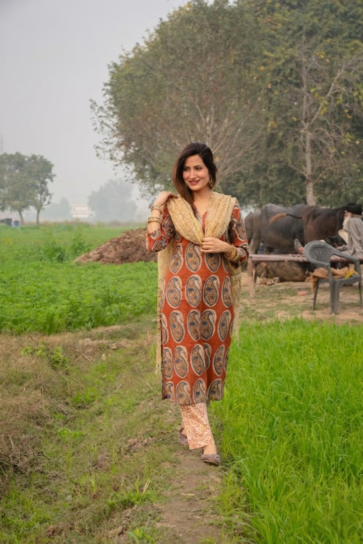 Red Handblock Straight Suit Set