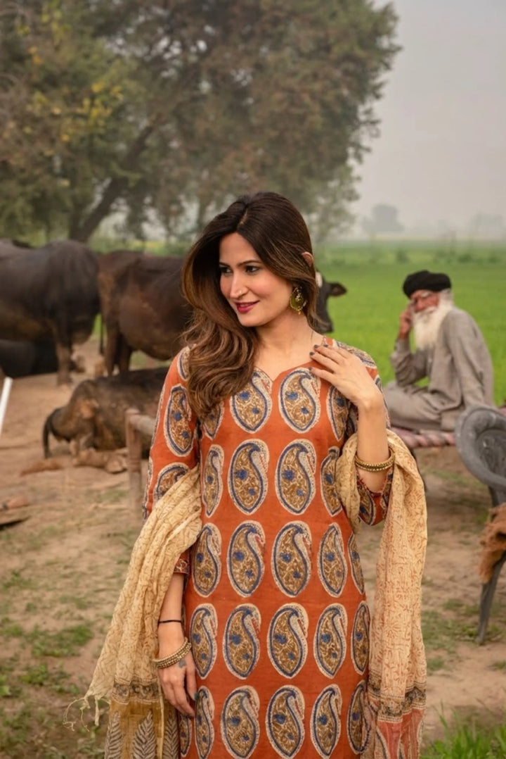Unstitched - Red Handblock Straight Suit Set