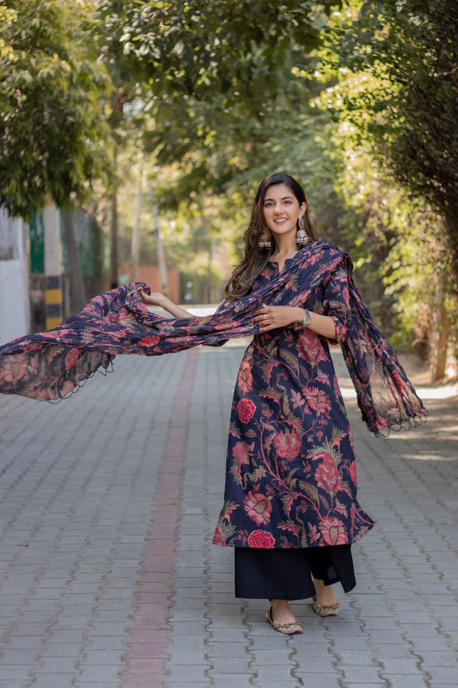 Buy Elegant & Trendy Ethnic Wear for Women - Dimple Design Studio ...