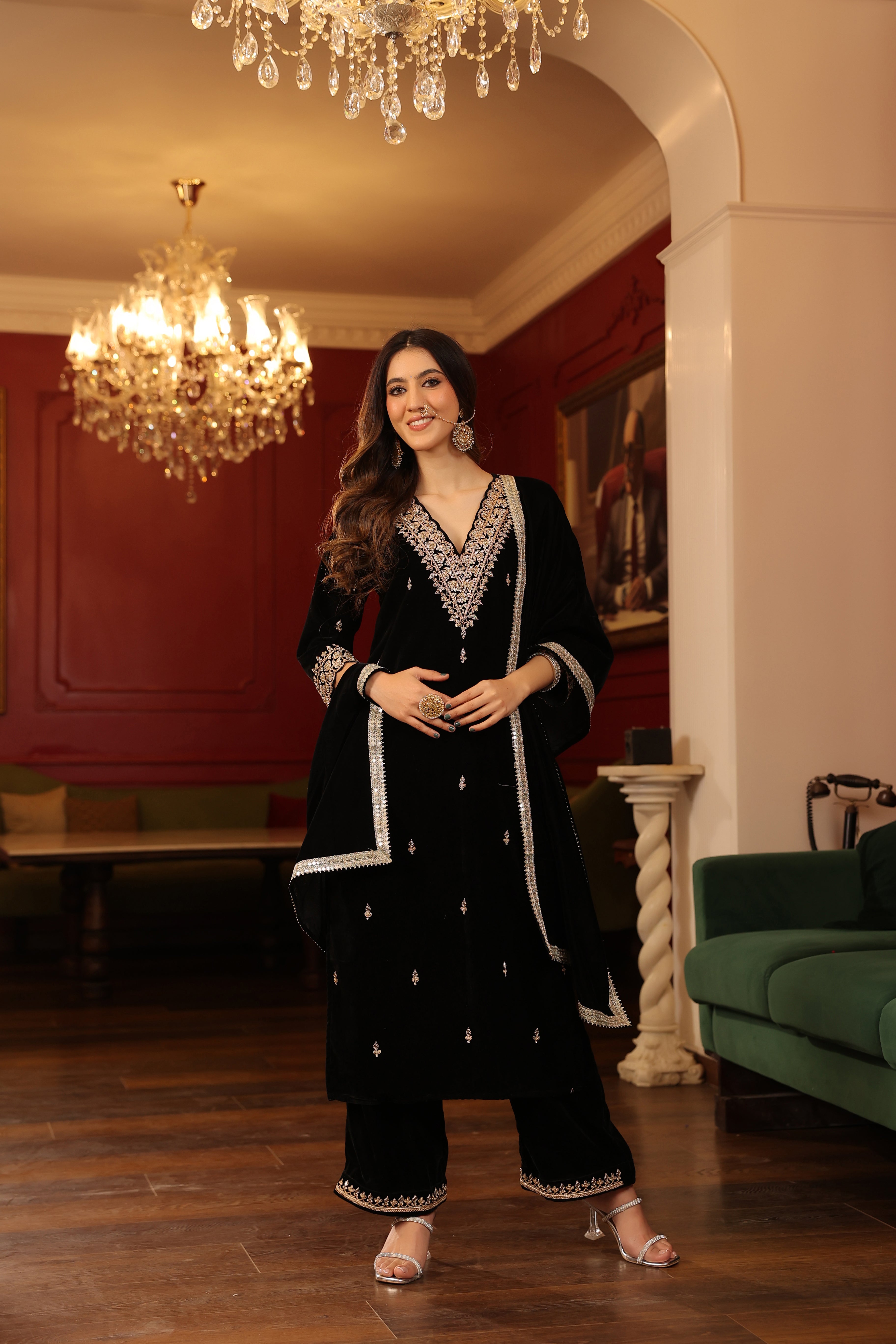 Black Velvet Zardozi Suit Set – DIMPLE DESIGN STUDIO