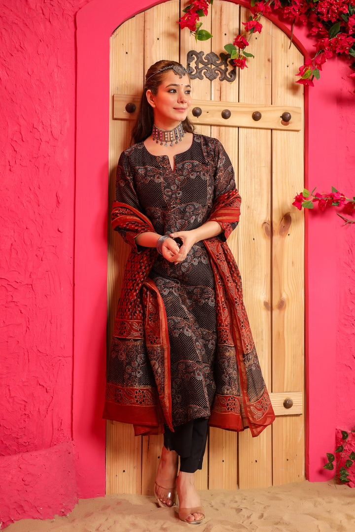 Saira Chanderi Suit Set