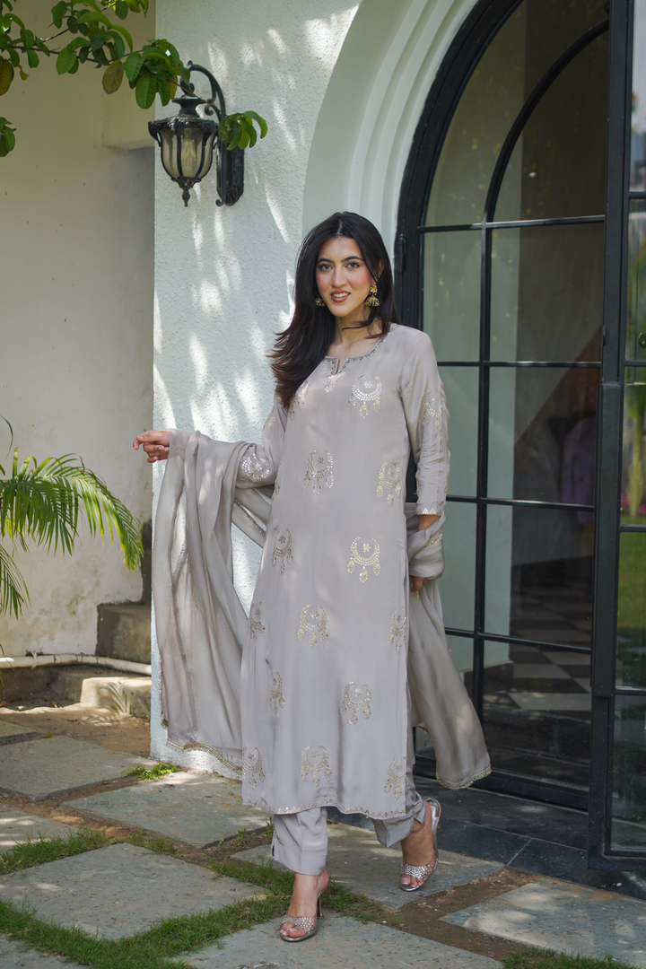 Tanisha Grey Crepe Gota Set