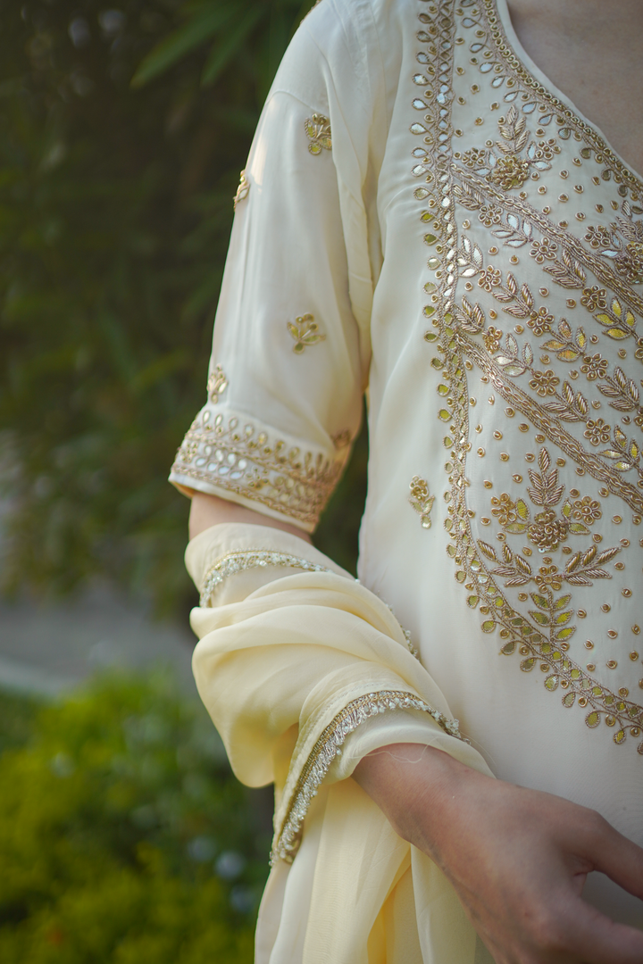 Aarti Yellow Crepe Gota Set
