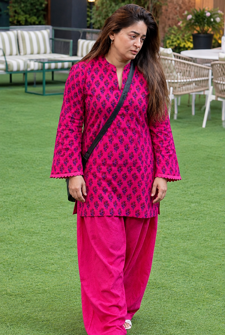 Vivid Pink Printed Farshi Set
